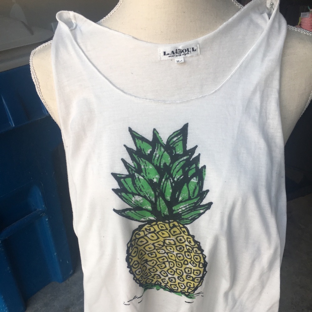 Pineapple Tank